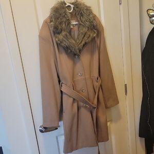 Women's Tan Coat with Faux Fur Collar